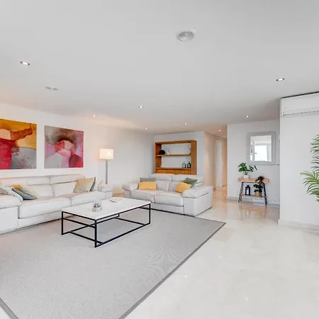 Impeccable 3-bed In Costa Adeje ヴィラ アデヘ